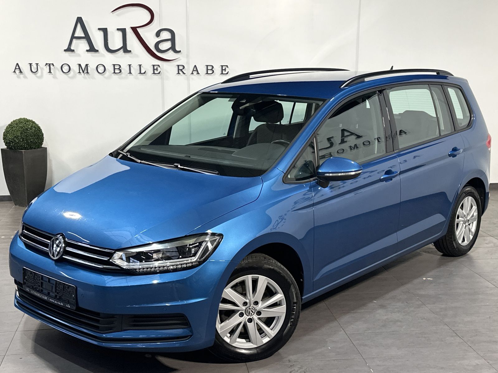 Fahrzeugabbildung Volkswagen Touran 2.0 TDI Comfortline NAV+LED+ACC+PP+EURO6D