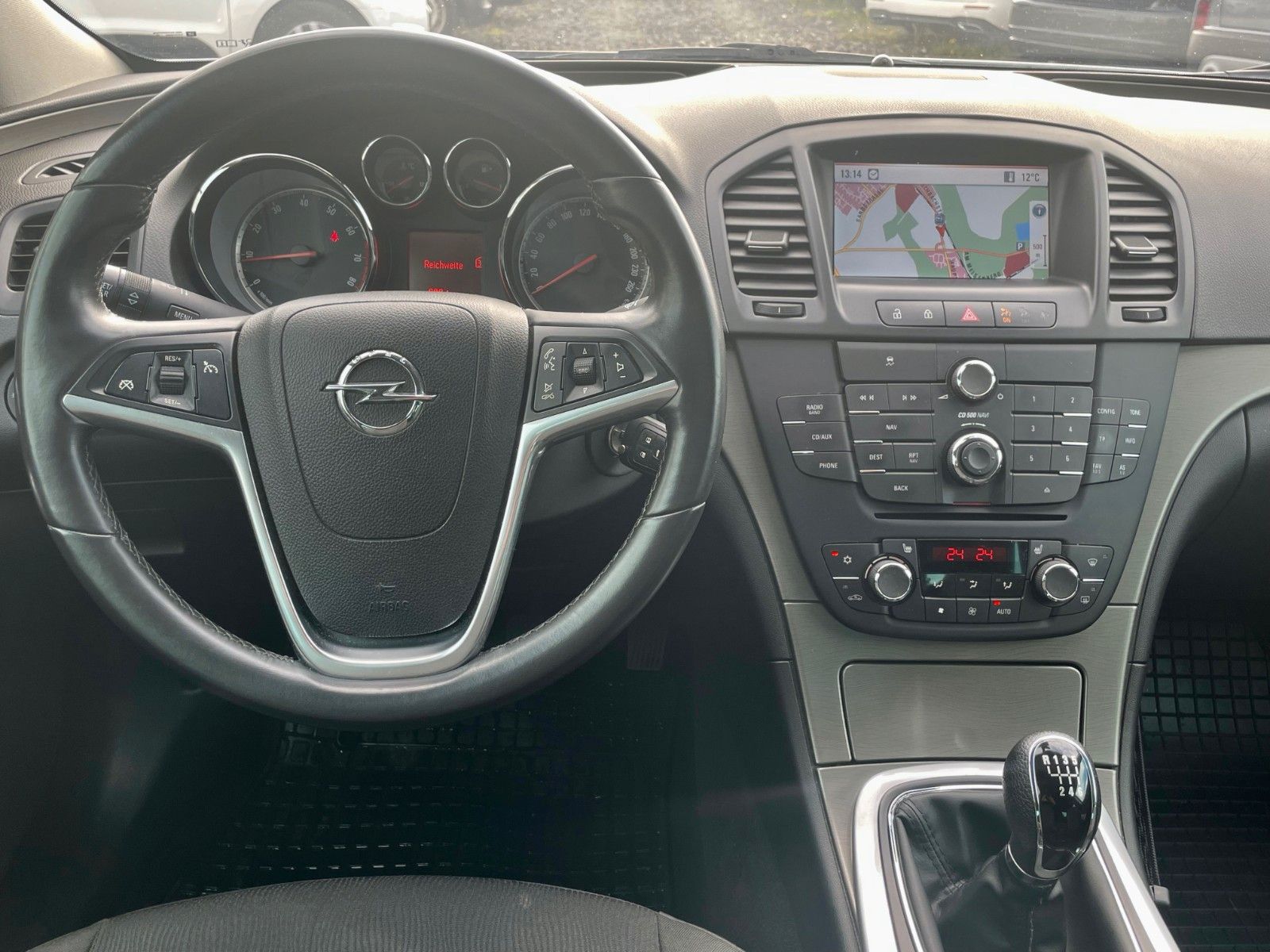 Fahrzeugabbildung Opel Insignia A Lim 1.8 Design ED Navi ZAHNRIEMEN NEU