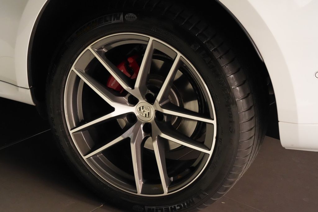 PORSCHE Macan S*CHRONO*PANO*PDLS+*ACC*360*BICOLOR*MEMORY PORSCHE Macan S*CHRONO*PANO*PDLS+*ACC*360*BICOLOR*MEMORY