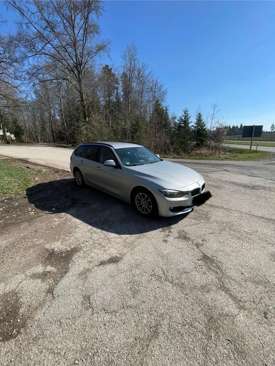 BMW 320 2013 — engine 184 HP (135kW)