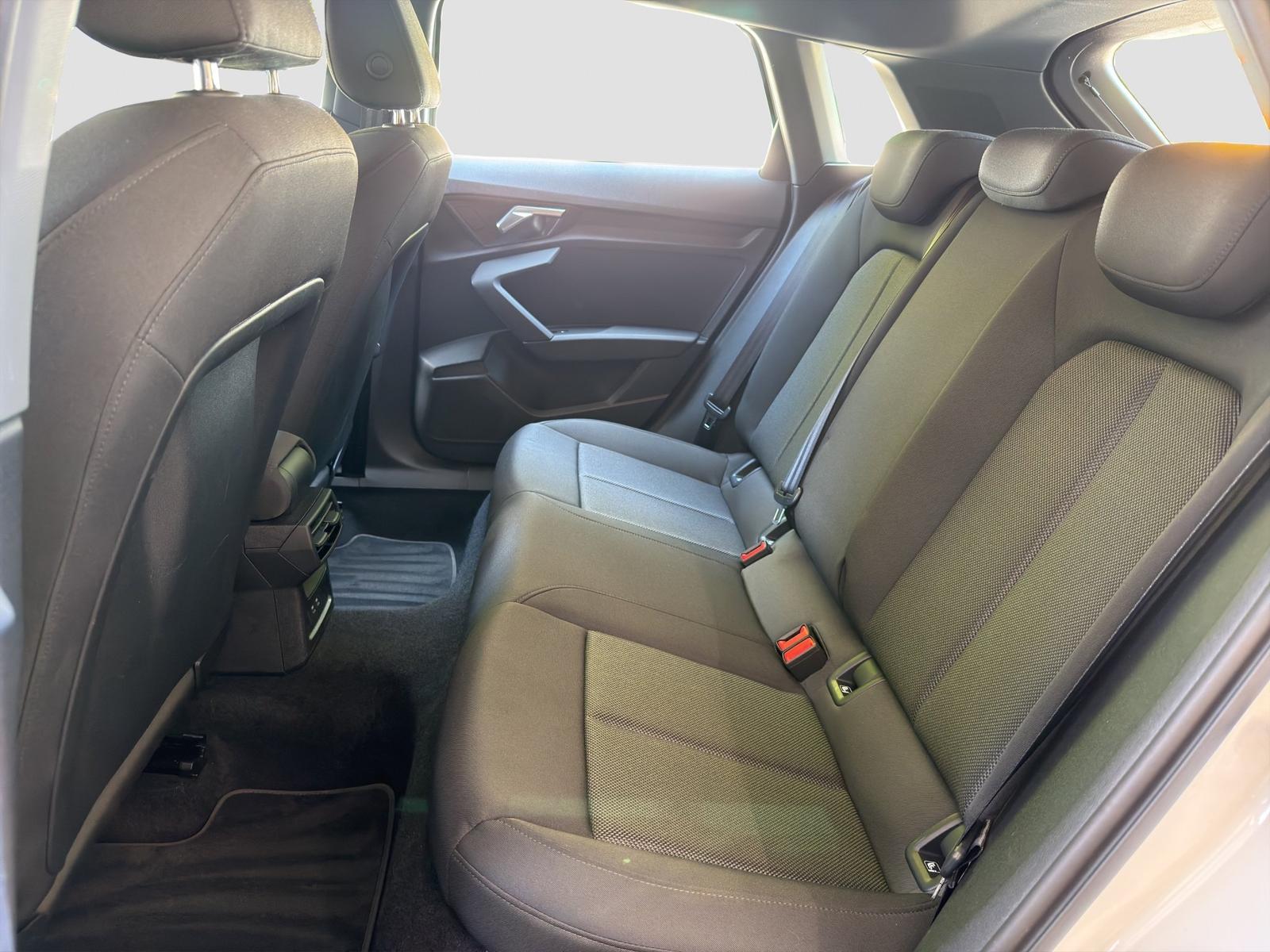 Audi A3 Sportback 30 TFSI Business Spiegel+ el.Heck v, миниатюра 10