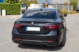 Alfa Romeo Giulia 2.2 Diesel 154kW Q4 Veloce AWD Standhzg. - Alfa Romeo Giulia: Veloce