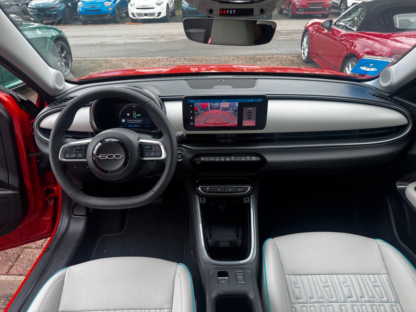 Fahrzeugabbildung Fiat 600E La Prima / Navi / Kamera / Sitzheizung