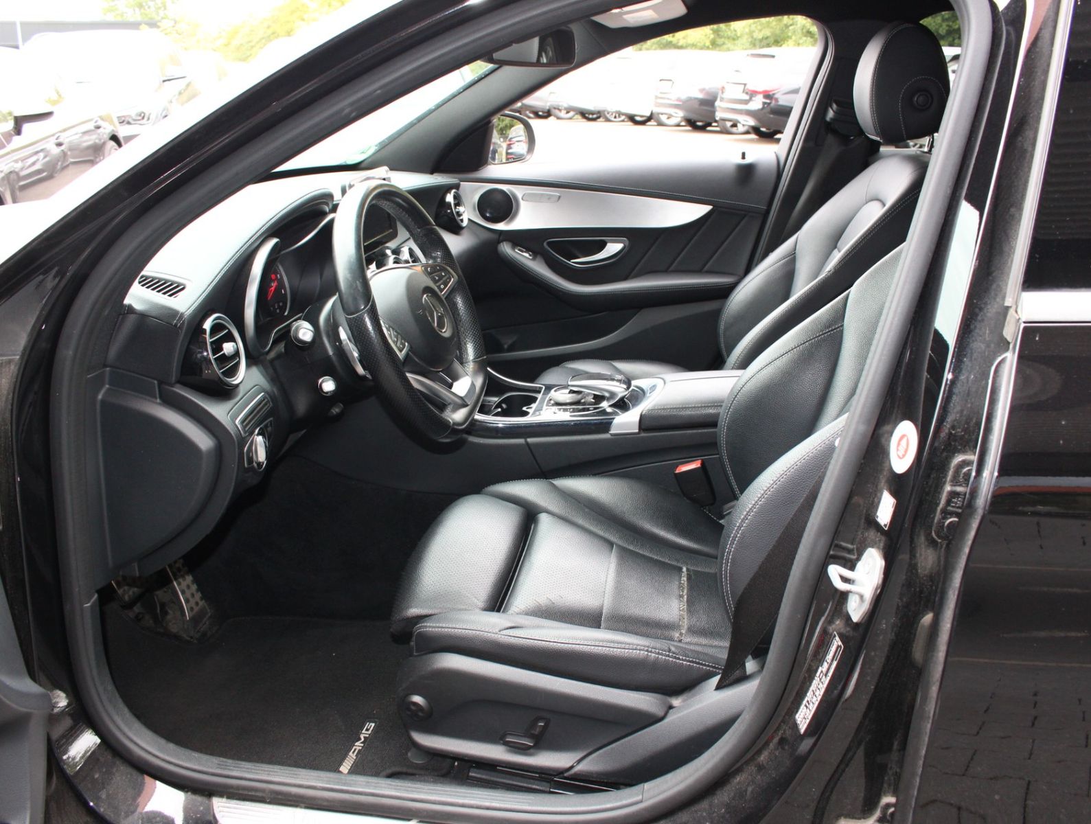 Fahrzeugabbildung Mercedes-Benz C 200 d T AMG Line Distronic+LED+Navi+Totwinkel