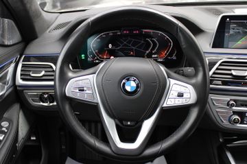 BMW 740 - 7