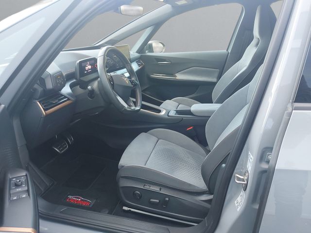 Born 150 kW Navi Digitales Cockpit, LED,ACC,PDC