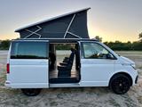 Volkswagen T6.1 California Beach DSG*2x Tür*7-S*KAM*ACC*GAR - Volkswagen T6 California mit Panoramadach