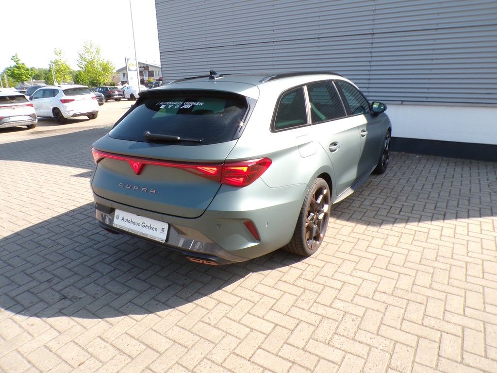 Fahrzeugabbildung SEAT CUPRA Leon Sportstourer VZ 1.5 e-Hybrid