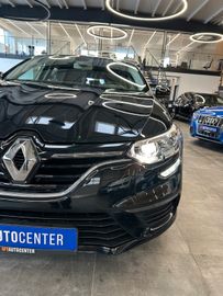 Renault Megane IV Grandtour Play *Navi*AHK*Sitzheiz.*