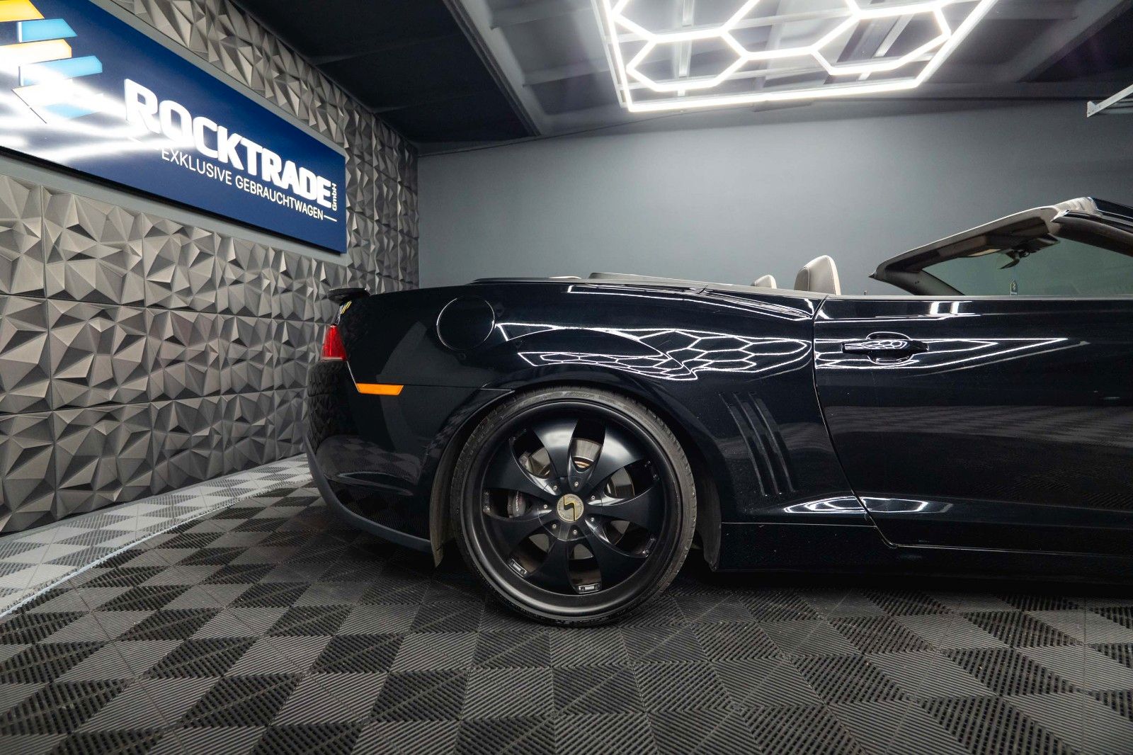 Fahrzeugabbildung Chevrolet Camaro 6.2 V8 | Deutsche EZ | Unfallfrei | Xenon