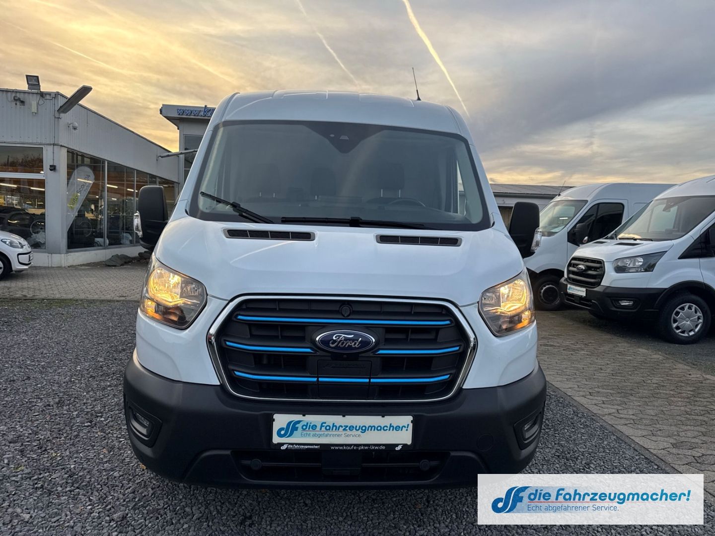 Fahrzeugabbildung Ford Transit Kasten E 350 L3 Trend Navi 360 Kamera AC