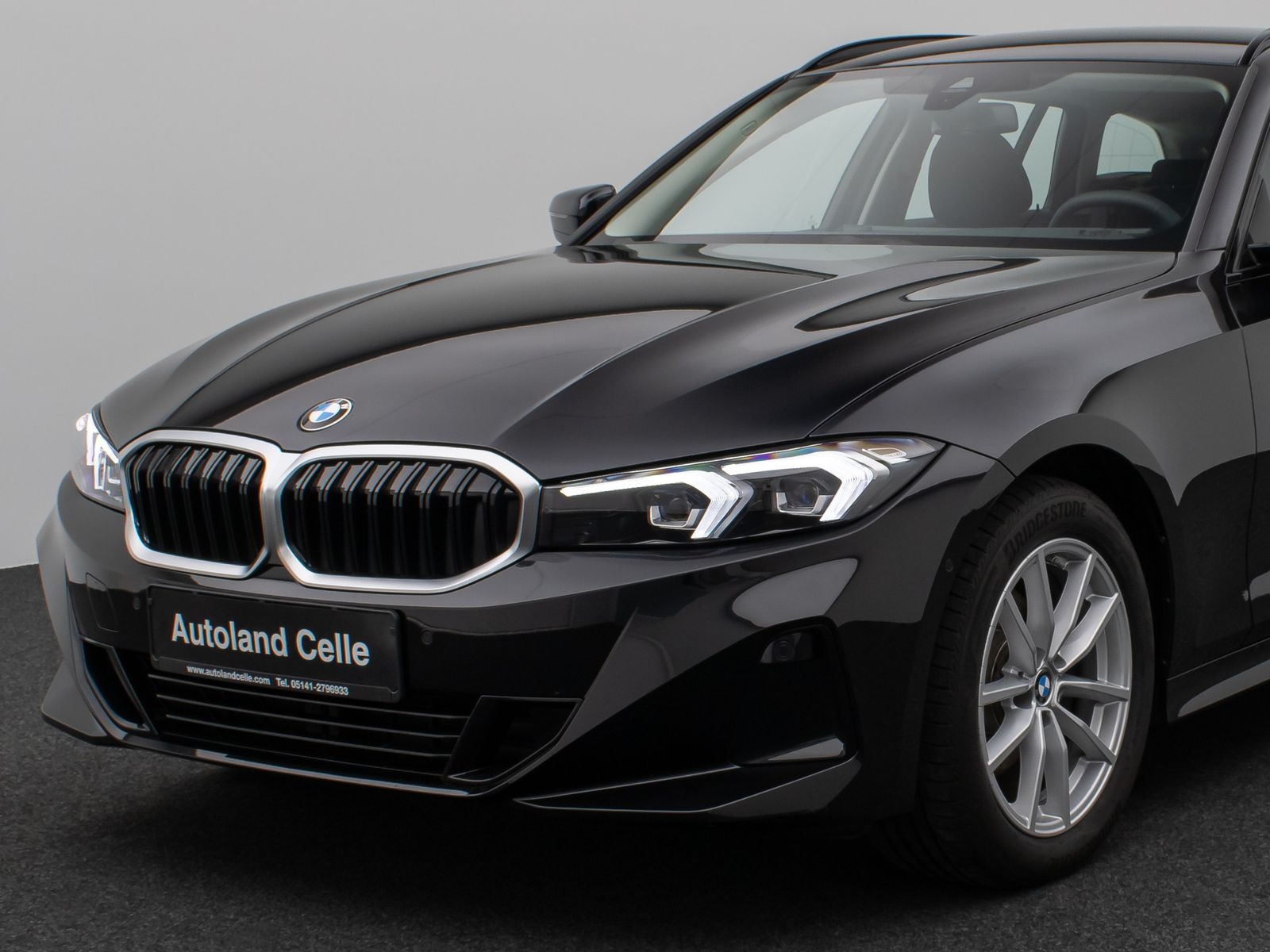 Fahrzeugabbildung BMW 320d Kamera DAB Sportlenkrad Komfort AHK Alarm