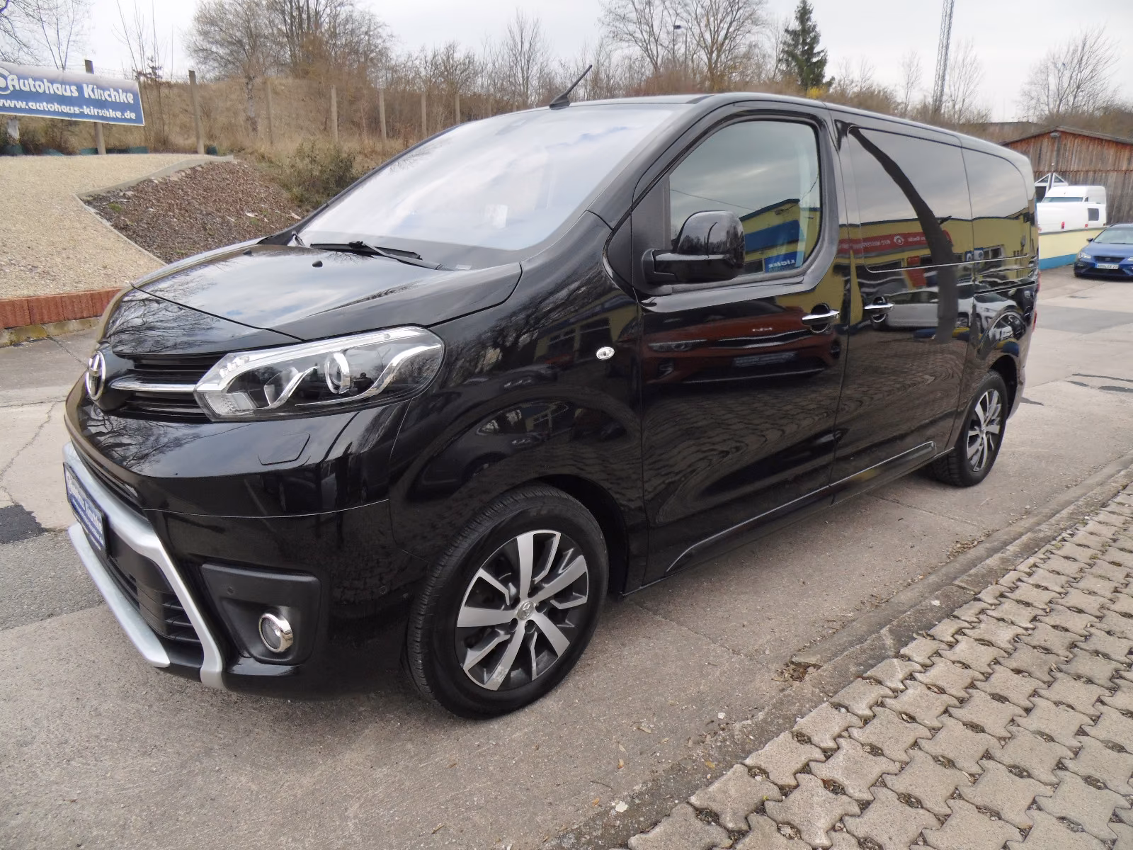 Toyota Proace Verso L2 Executive/STHZ+SHZ/AHK/Leder/Nav