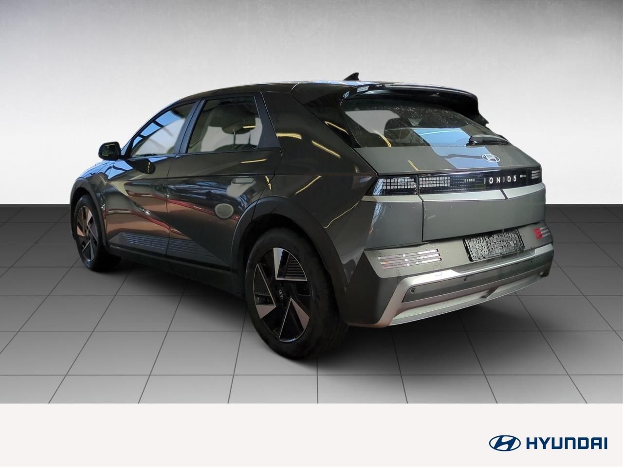 Fahrzeugabbildung Hyundai IONIQ 5 DYNAMIQ 84KWH EL.HECK*SHZ*LHZ*LED*KLIMAA