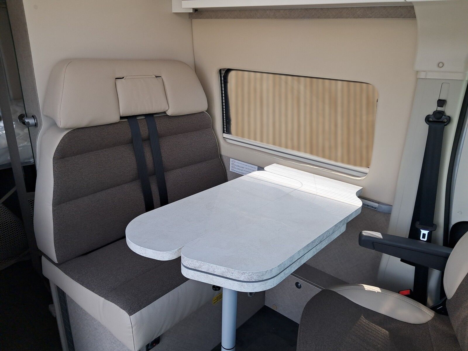 Fahrzeugabbildung Karmann Davis Lifestyle DA 590 LS Panorama + Automatik