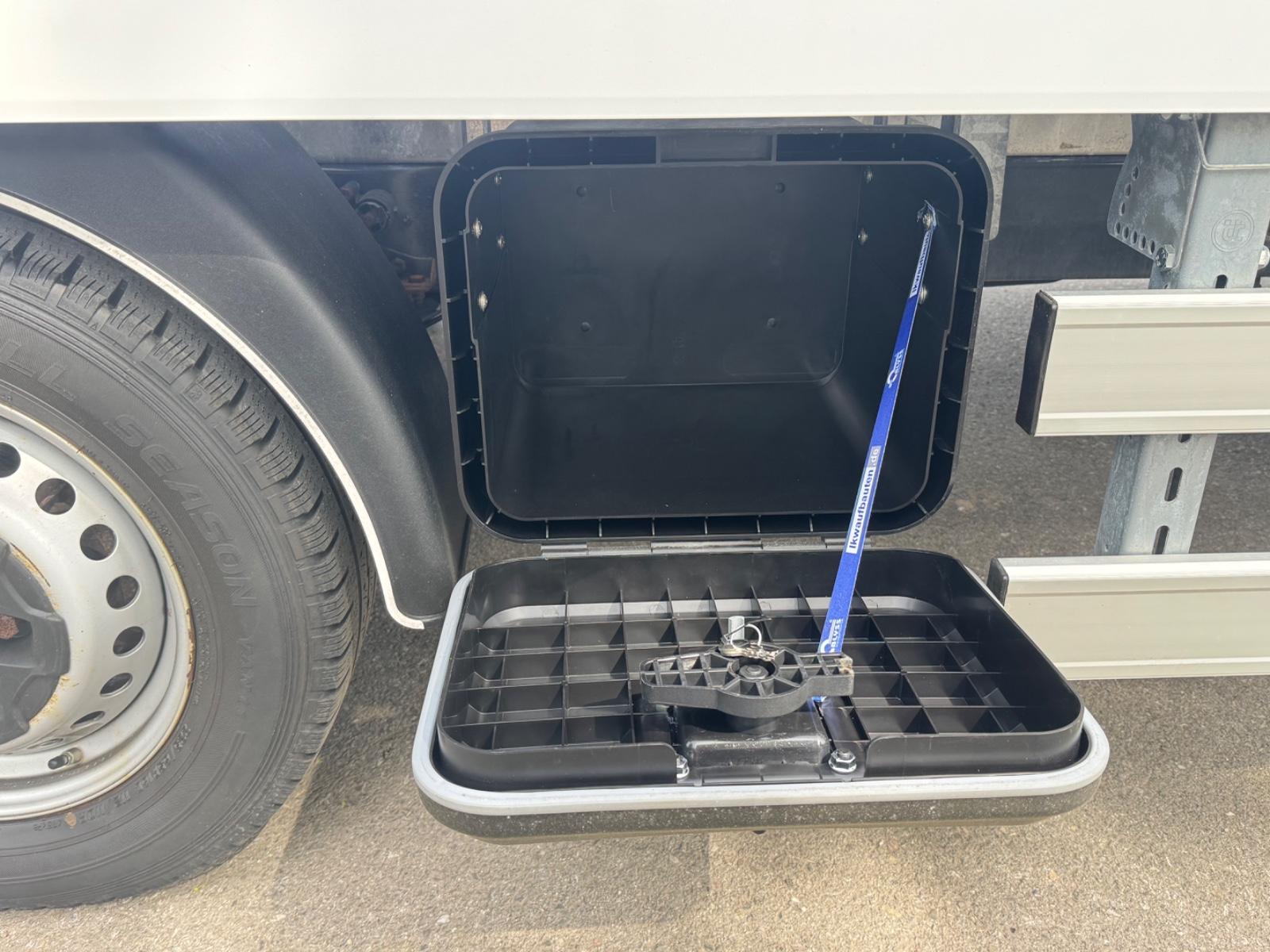 Iveco Daily 2.3 35S14 A8/P Hi-Matic Autotransporter