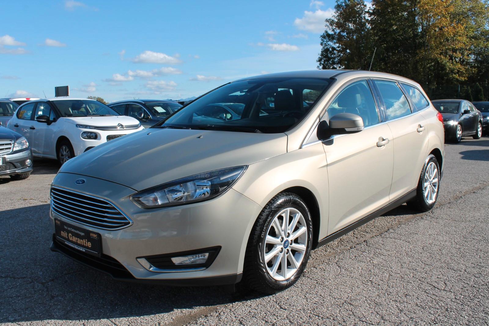 Ford Focus 1,0 EcoBoost Titanium LEDER NAVI PDC RFK