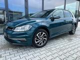 Volkswagen Golf VII Sound 1.4 TSI/APP CONNECT/STANDHEIZUNG - mit Benzin-Antrieb: Grün, Limousine
