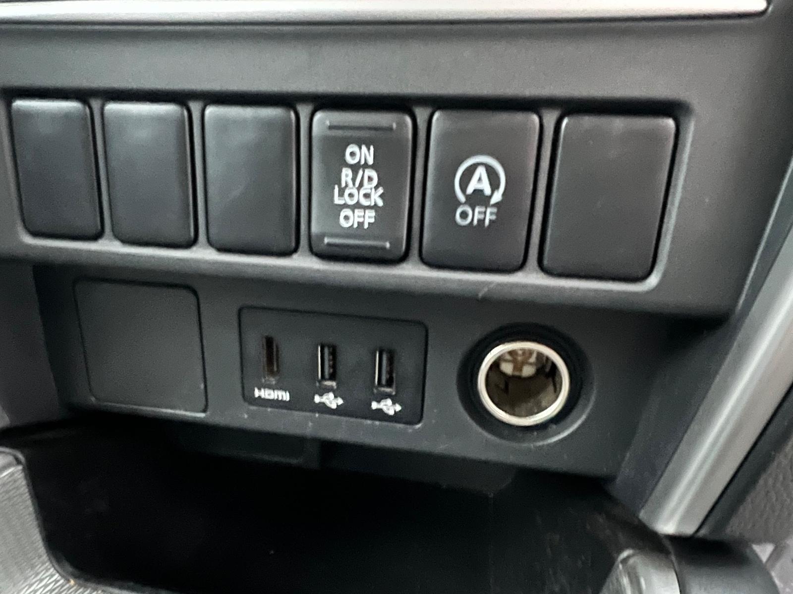Mitsubishi L200/Doppelkabine 4WD/Kamera/Navi/Euro6/AHK