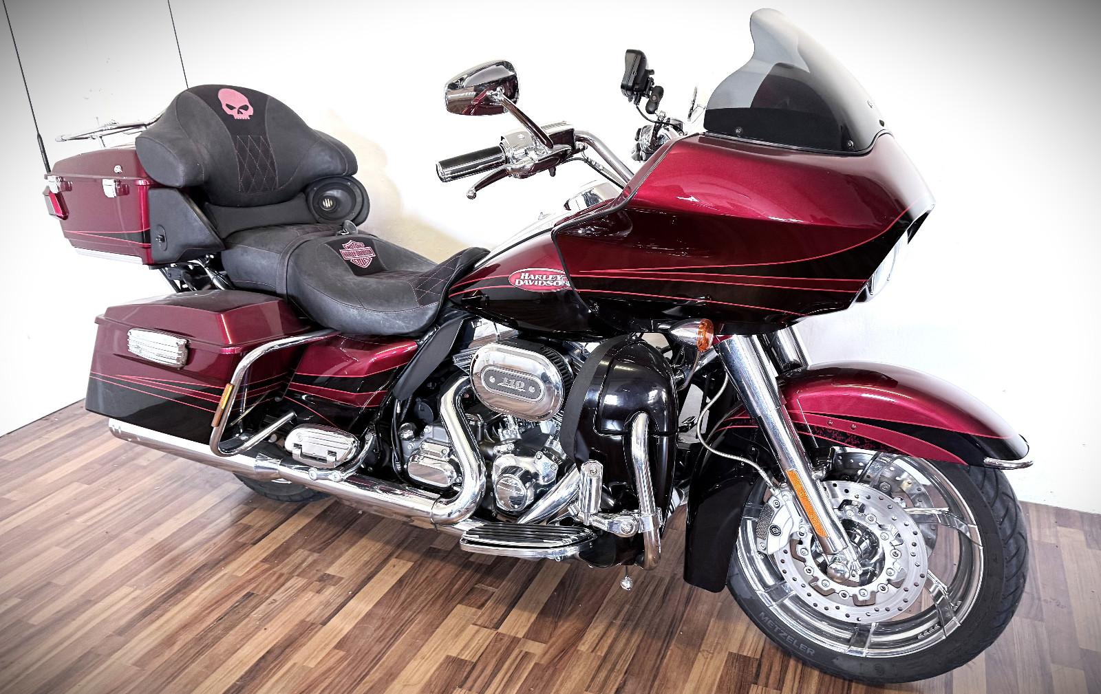 Harley-Davidson Road Glide Ultra CVO Kess Tech