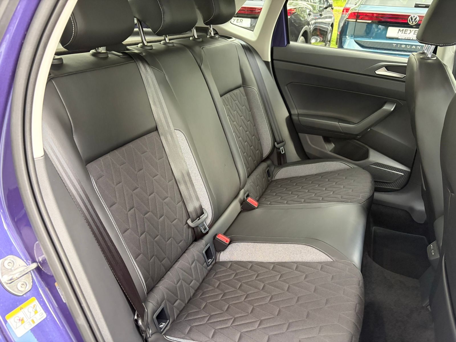 Fahrzeugabbildung Volkswagen Polo ENERGY 1.0 TSI *Navi, Ganzjahresreifen, Rüc