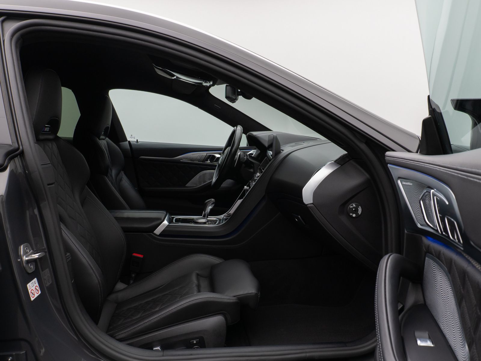 Fahrzeugabbildung BMW M8 Competition xD Gran Coupé SoftCL 360°TV Laser