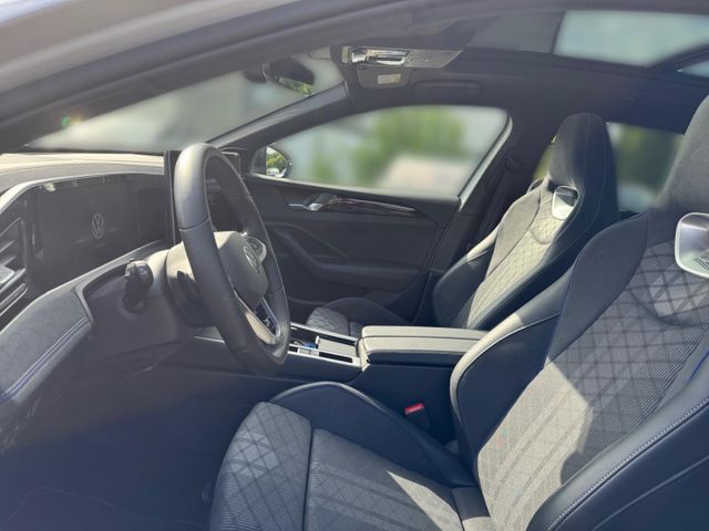 Passat Variant R-Line 2.0 TDI DSG neues Modell I
