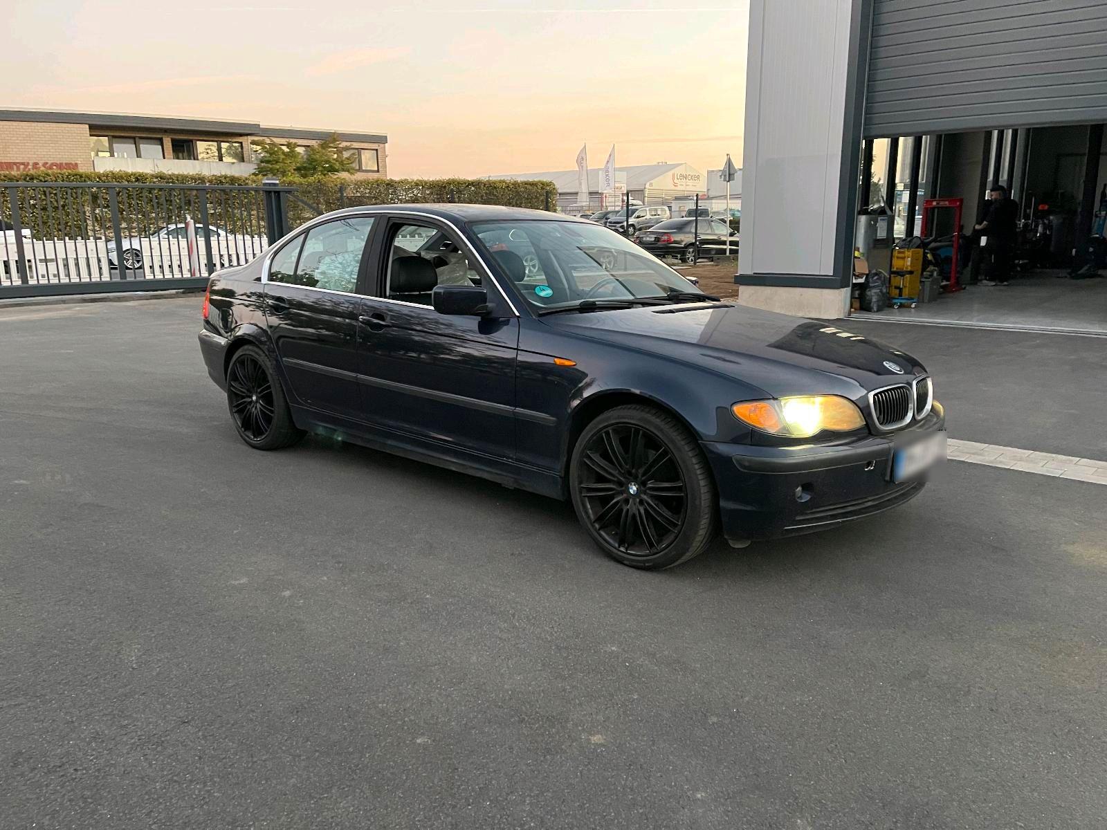 BMW 320