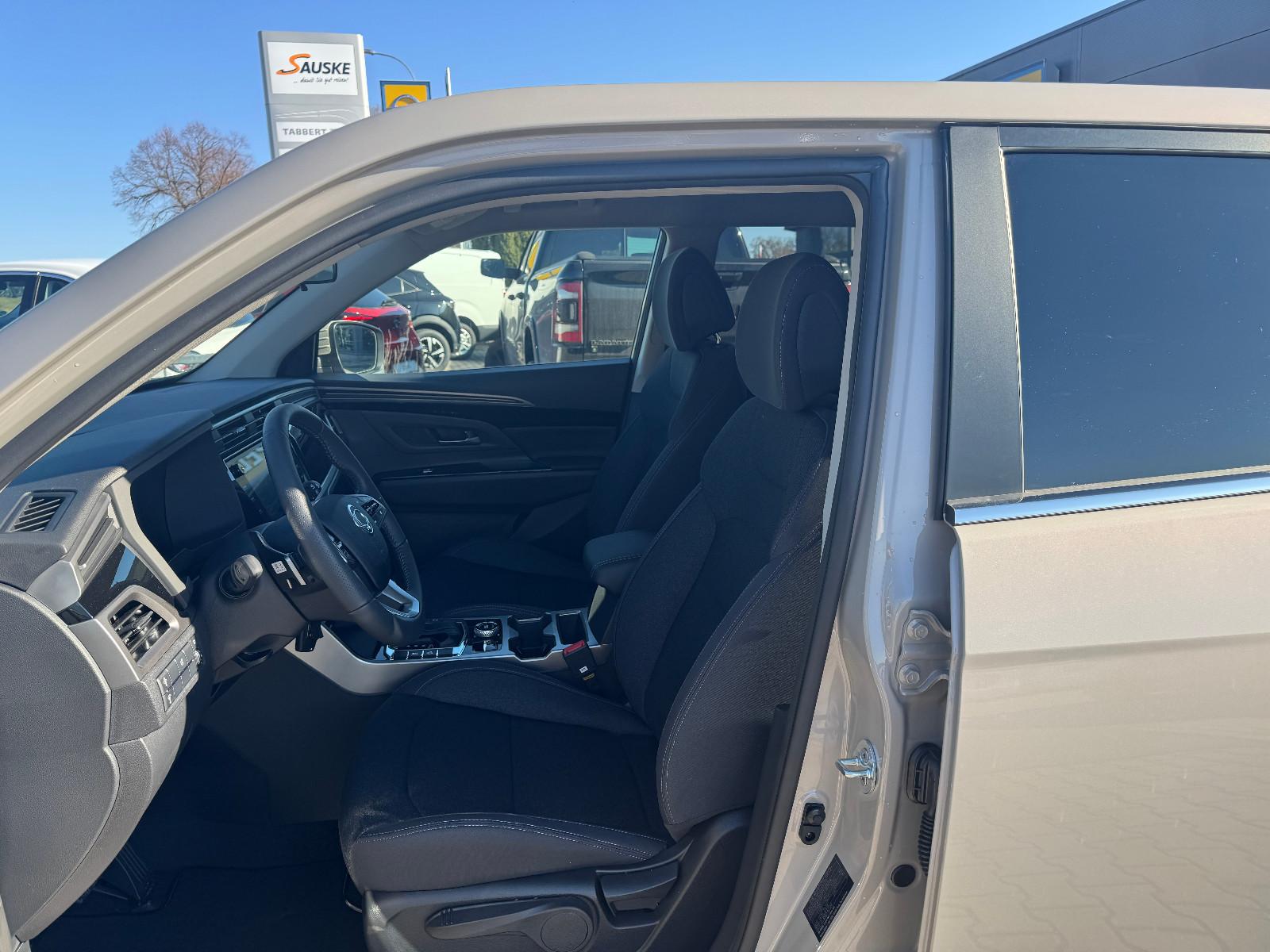 KGM Korando Nomad 6/AT 2WD SHZ, LHZ, DAB, RFK, миниатюра 18