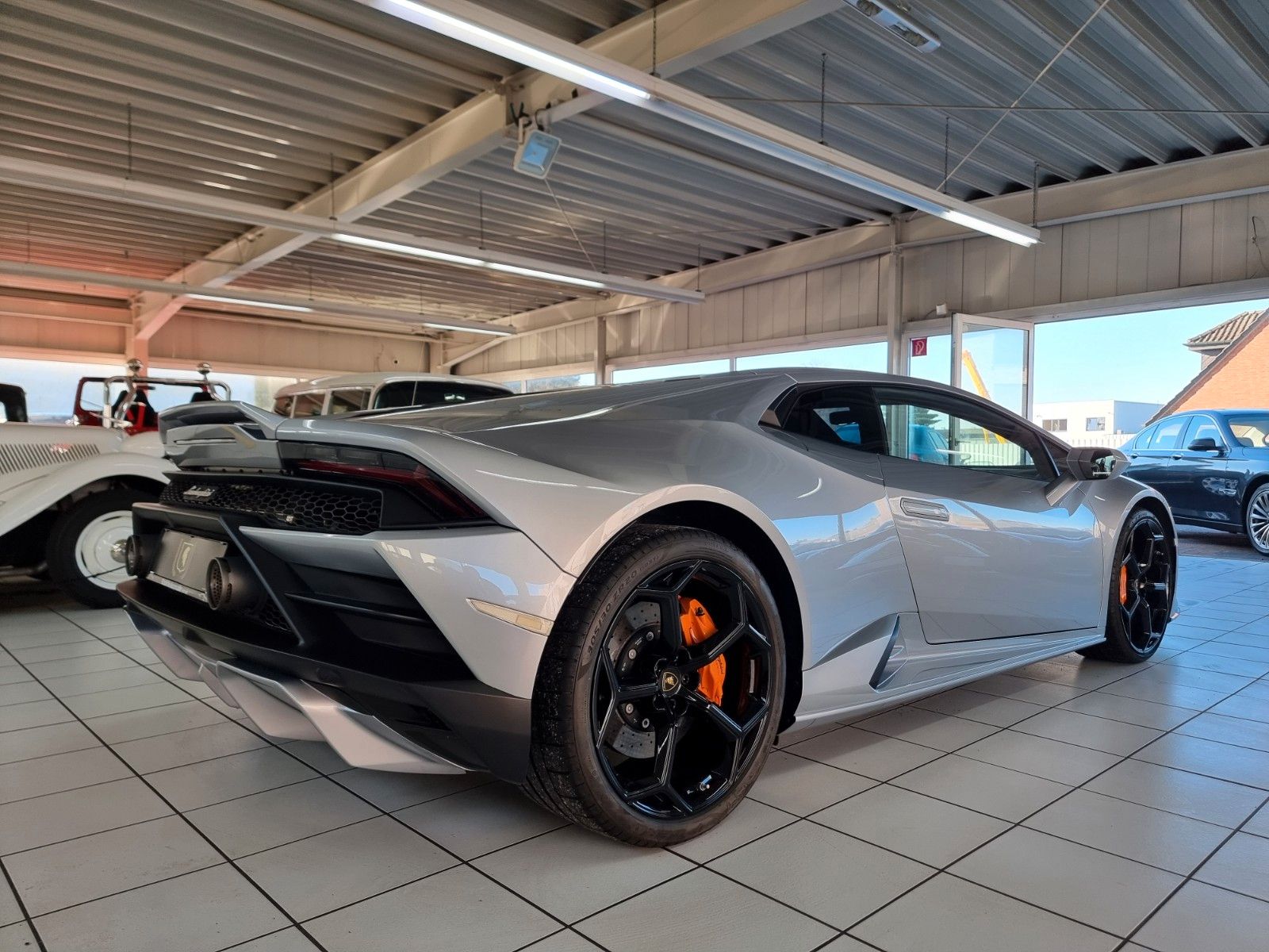 Fahrzeugabbildung Lamborghini Huracán EVO/SH lückenlos + Einmalig schön