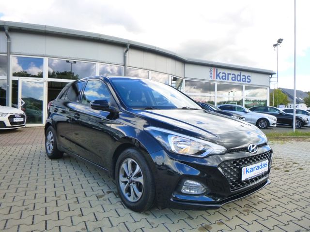 Fahrzeugabbildung Hyundai i20 YES! >49.000KM/Sitzheiz/Kamera/Einparkhilfe<