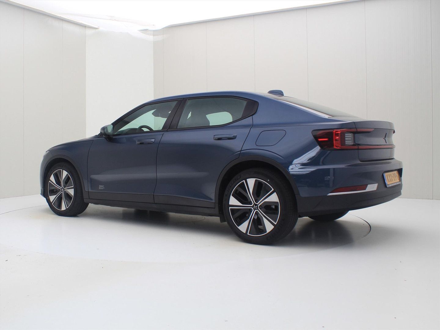 Polestar 2 Long Range Single motor 231PK 170kw 94% SoH [ imagem 3