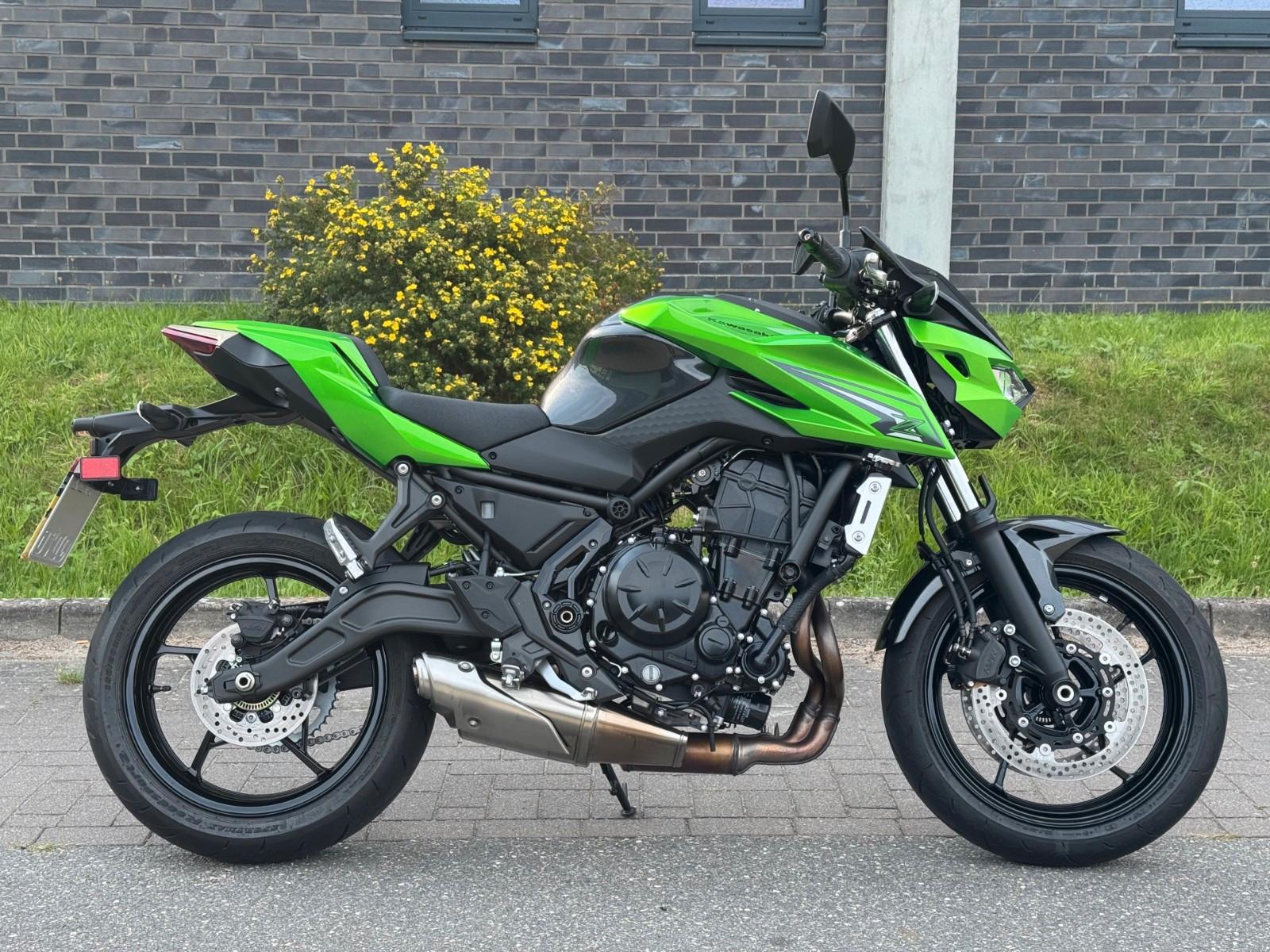 Kawasaki Z 650 S SPORT PACK*Wenig Km*Service + TÜV NEU*