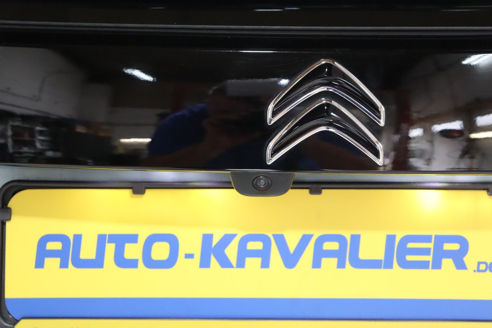 Fahrzeugabbildung Citroën C4 1.2i Feel Pack * LED * Navi * LRHZ *