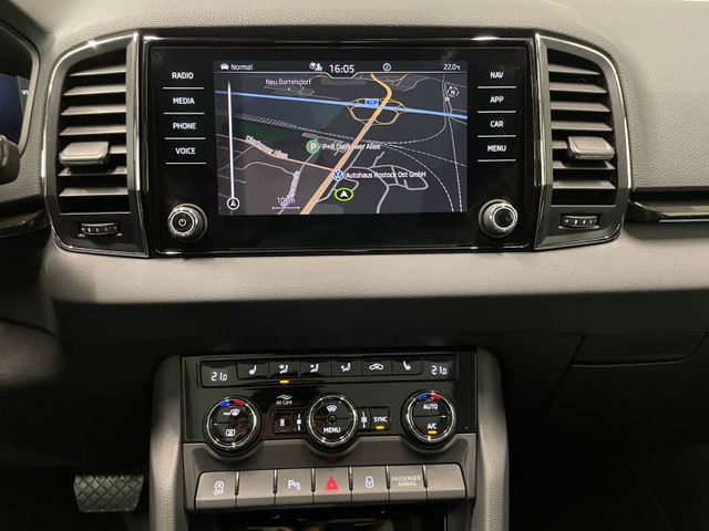 Karoq Style 4x4 2.0 TDI DSG AHK ACC PANO
