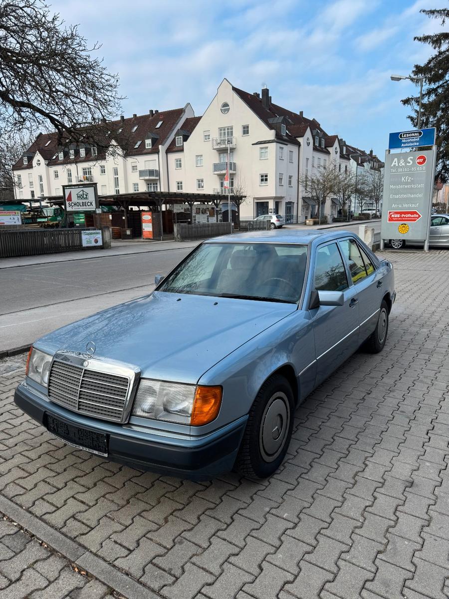 Mercedes-Benz E200 D
