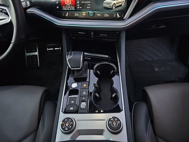 Fahrzeugabbildung Volkswagen Touareg 3.0 V6 TDI 4M R-Line AHK AREA-VIEW NACHT