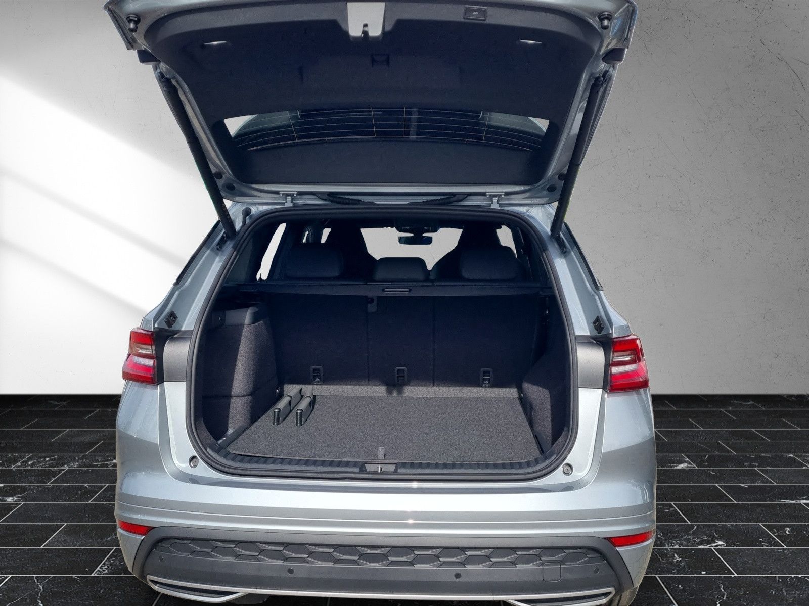 Fahrzeugabbildung SKODA Kodiaq 1.5 TSI iV Sportline AHK Fahrassi+Info