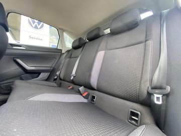 Volkswagen Taigo - 11