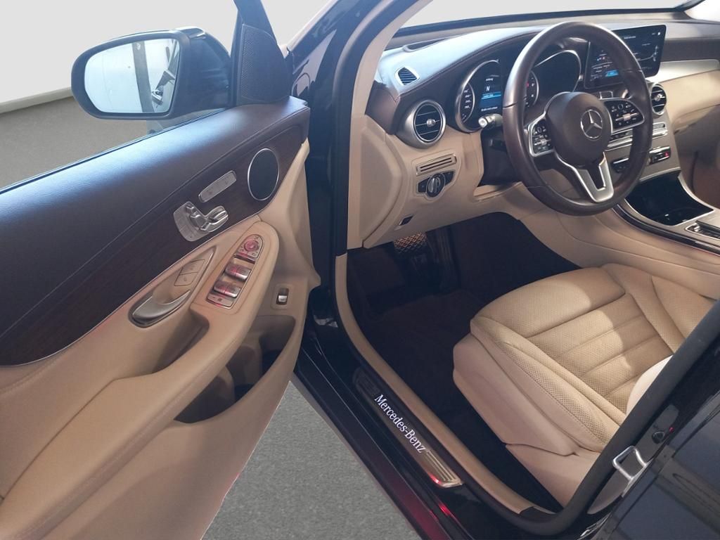 Fahrzeugabbildung Mercedes-Benz GLC 300 d 4MATIC Coupé AHK*HUD*Night-Paket*LED