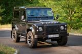 Land Rover Defender 90 V8 5.0L Works 70th Edition 1 of 150 - Land Rover Defender Edition mit Benzin-Antrieb