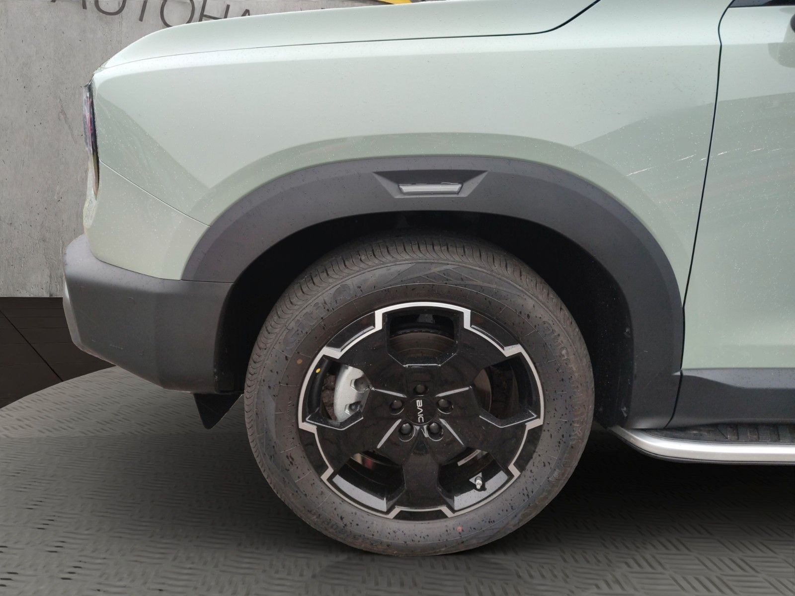 Fahrzeugabbildung BAIC BJ30 4WD HEV - Vollausstattung
