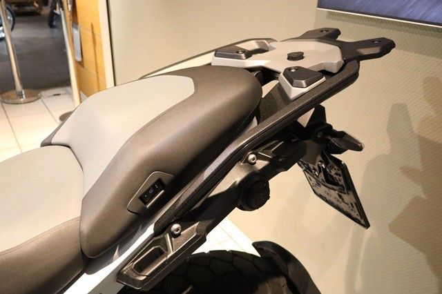 Fahrzeugabbildung BMW R1300GS Style Trophy mit Höhenregelung