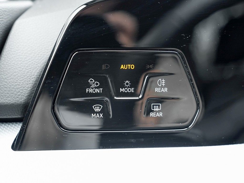 Volkswagen Golf VIII 1.5 eTSI DSG GOAL /MatrixLED/Navi/RFK foto 20