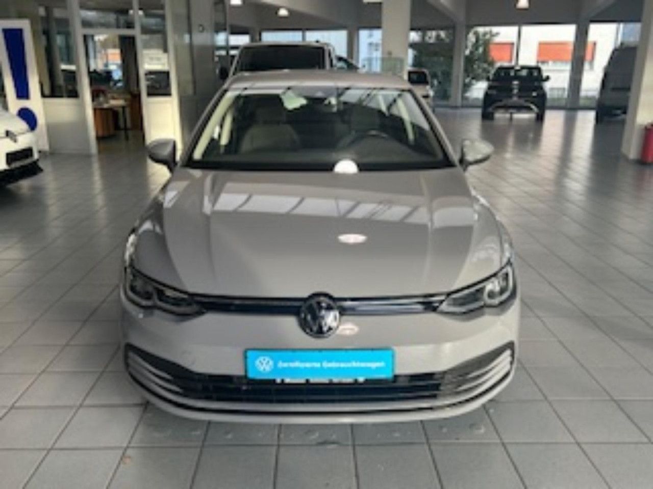 Volkswagen Golf VIII Life 1.5 TSI LED Navi Keyless Start foto 4