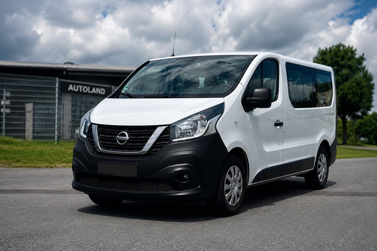 Nissan NV300 Kombi L1H1 2,7t COMFORT 9Sitzer