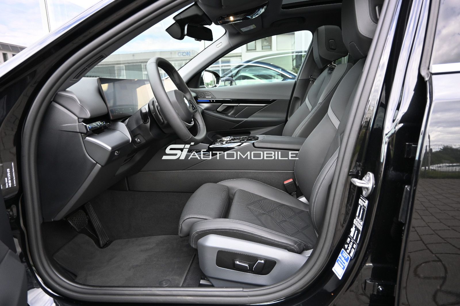 Fahrzeugabbildung BMW 520d xDr. °UVP 88.830€°MERINO°PANO°STHZG°360°