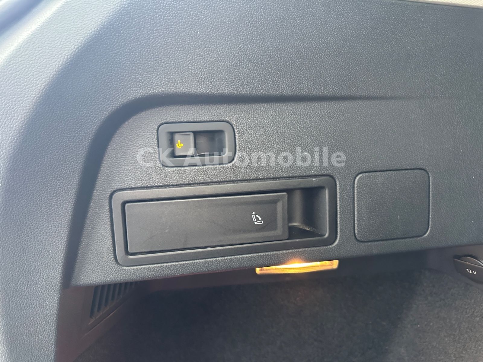 Fahrzeugabbildung Volkswagen Tiguan Allspace Highline 4Motion 2.0 TDI/7 Sitze