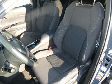 Bild 7 Toyota C-HR Hybrid Team D