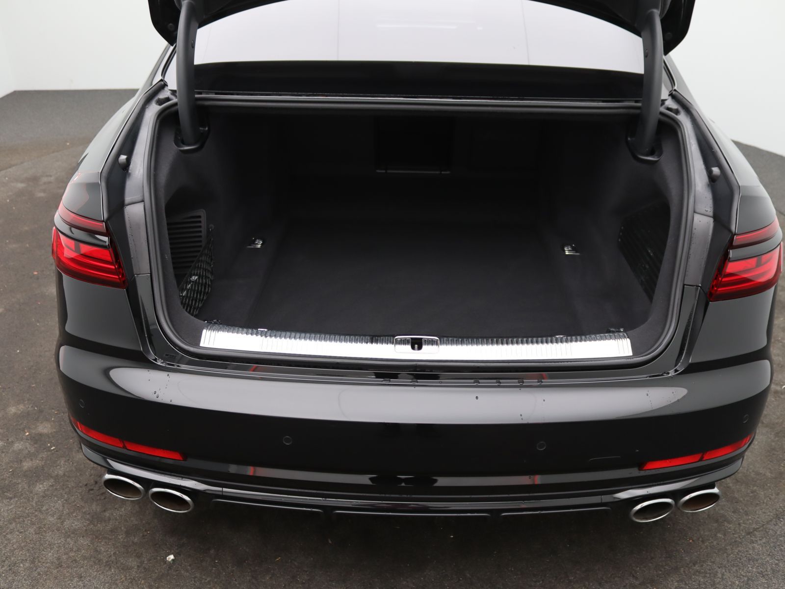 Audi S8 - Bild 8